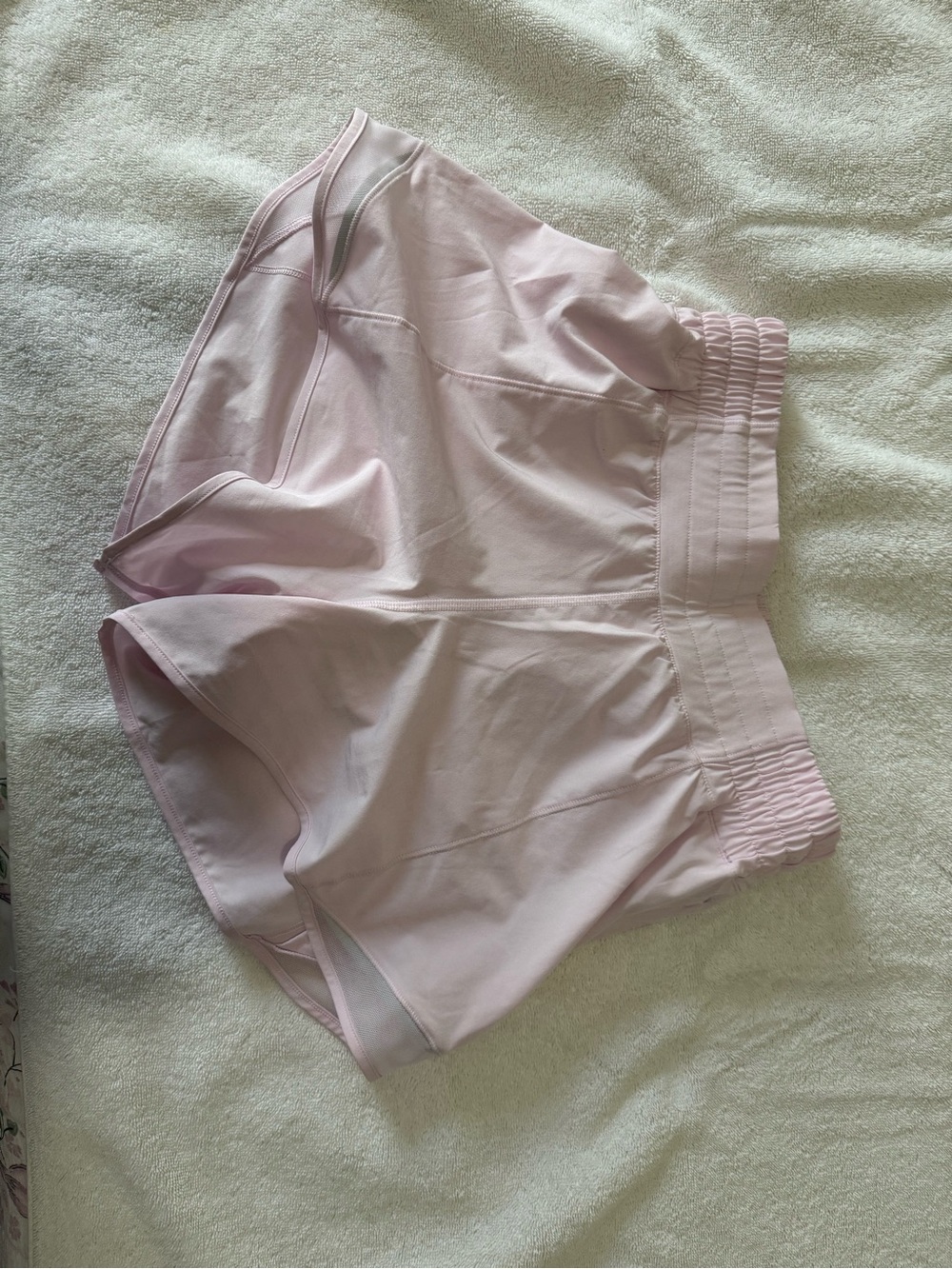 Lululemon shorts size 6